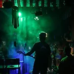 Da Housetel Kuta
